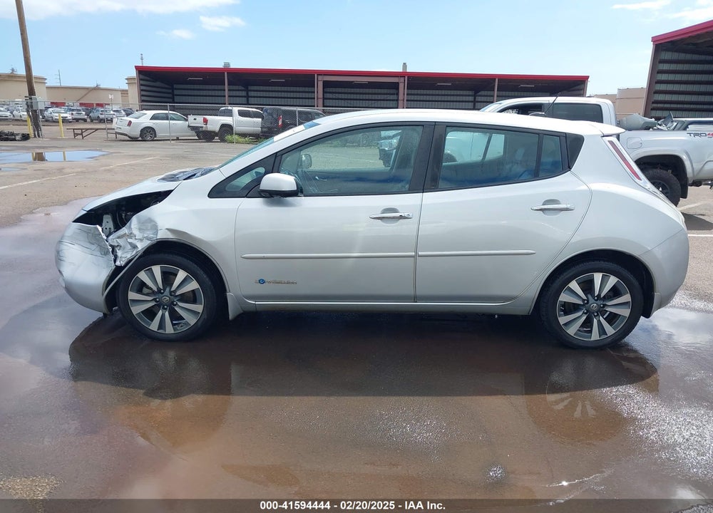 2017 NISSAN LEAF VIN: 1N4BZ0CP6HC305848
