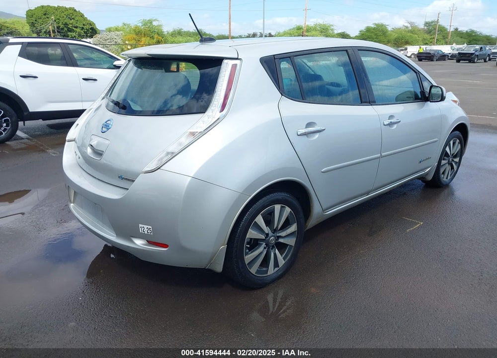 2017 NISSAN LEAF VIN: 1N4BZ0CP6HC305848