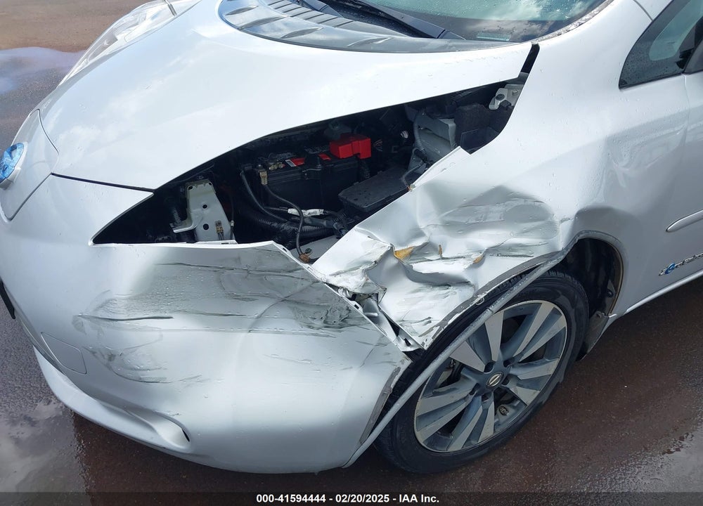 2017 NISSAN LEAF VIN: 1N4BZ0CP6HC305848