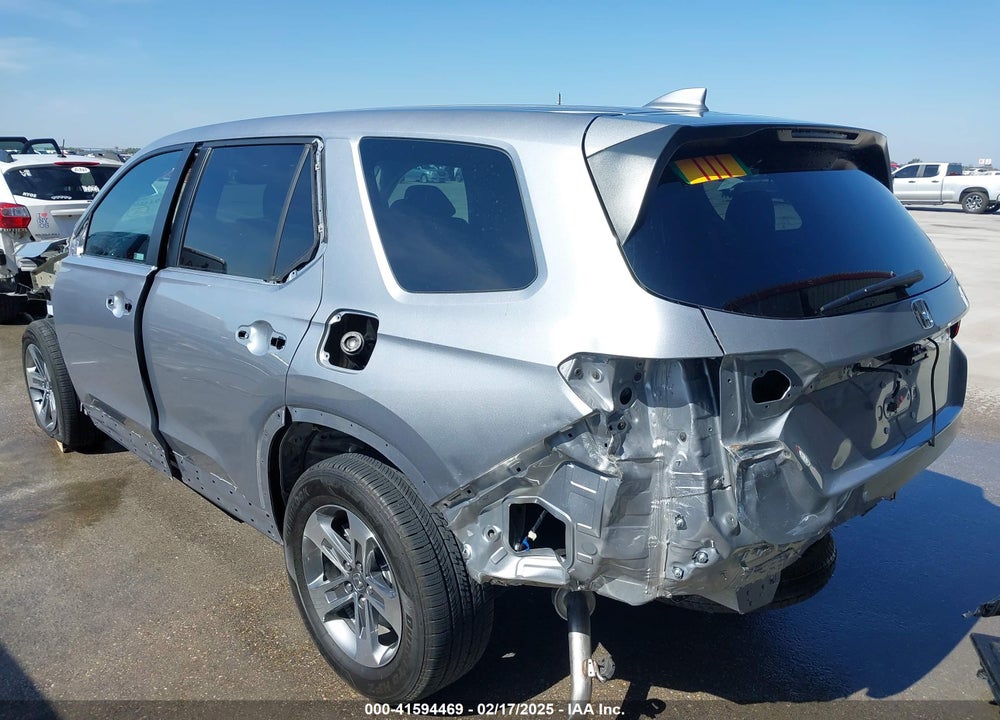 2023 HONDA PILOT 2WD EX-L 8 PASSENGER VIN: 5FNYG2H42PB001292