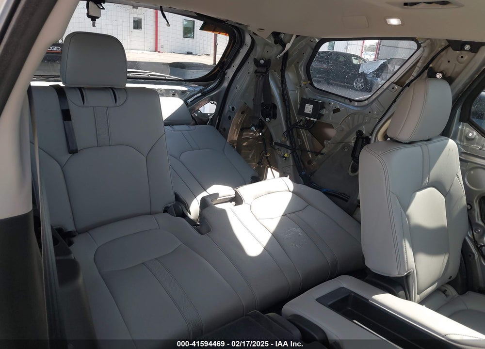 2023 HONDA PILOT 2WD EX-L 8 PASSENGER VIN: 5FNYG2H42PB001292
