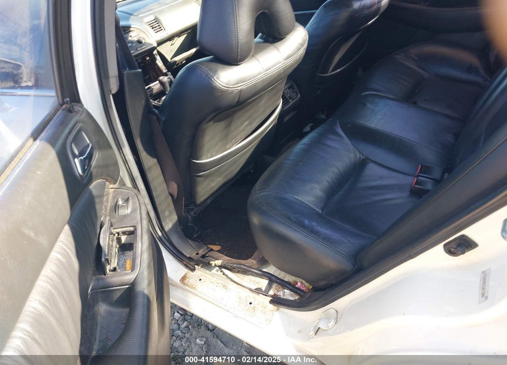 2002 ACURA TL 3.2 TYPE S VIN: 19UUA56822A021388