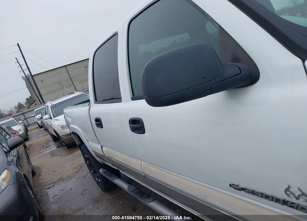 2005 CHEVROLET SILVERADO 2500HD LS VIN: 1GCHK23U25F839031