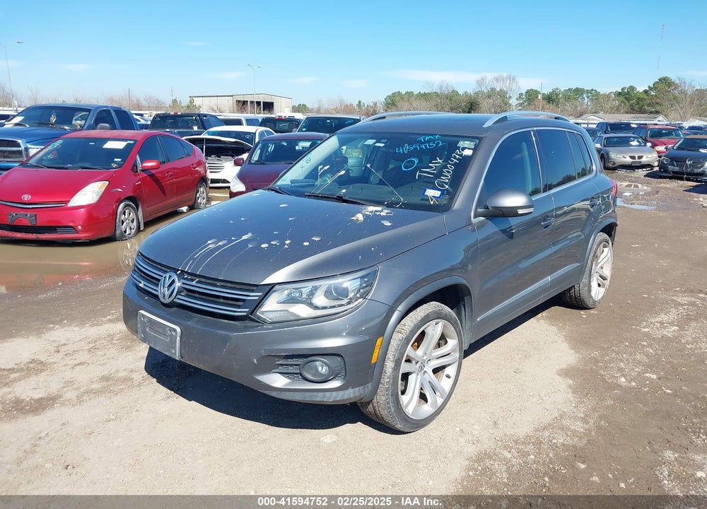 2012 VOLKSWAGEN TIGUAN VIN: WVGAV7AX2CW004736