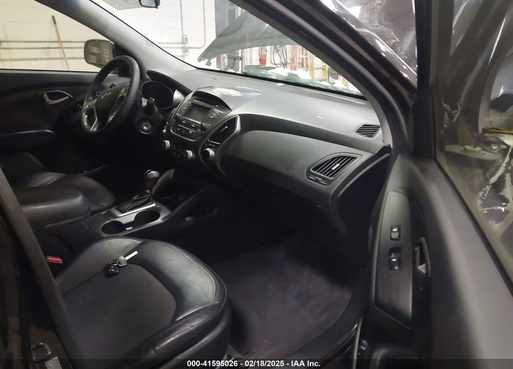 2015 HYUNDAI TUCSON GLS VIN: KM8JT3AF7FU110010