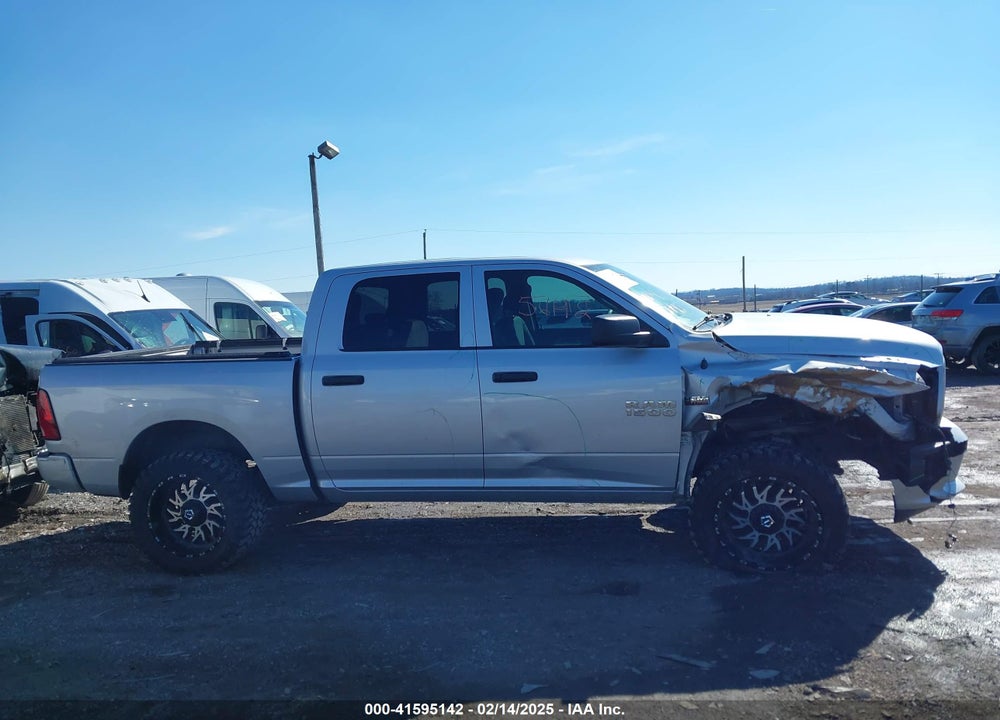 2018 RAM 1500 VIN: 1C6RR7KT4JS222745