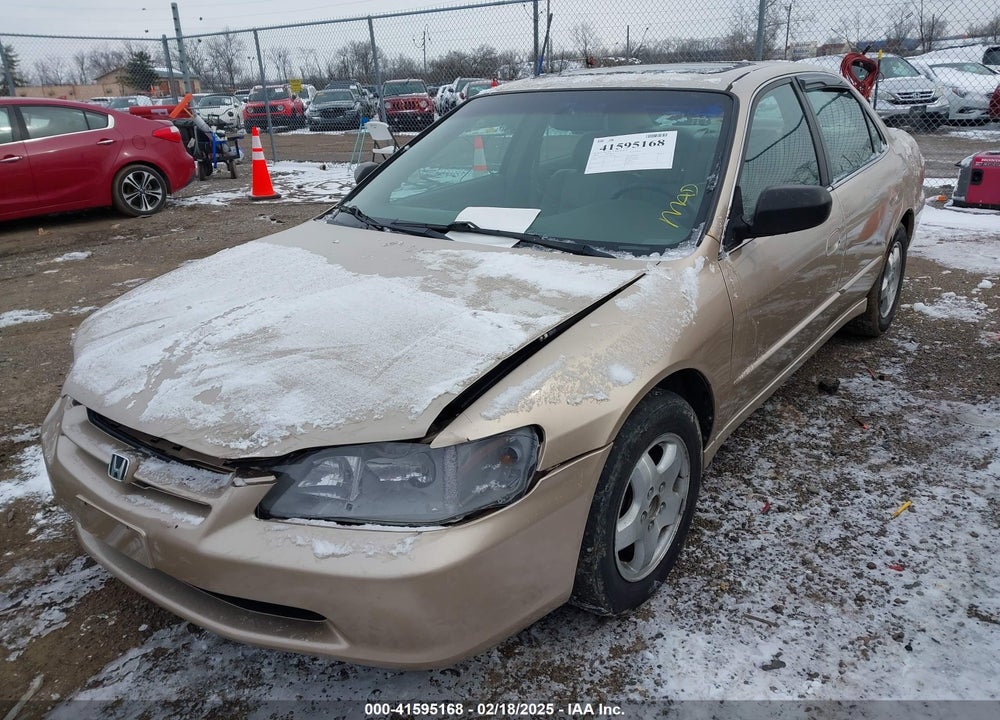 2000 HONDA ACCORD 3.0 EX VIN: 1HGCG1658YA095304