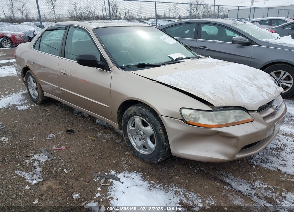 2000 HONDA ACCORD 3.0 EX VIN: 1HGCG1658YA095304