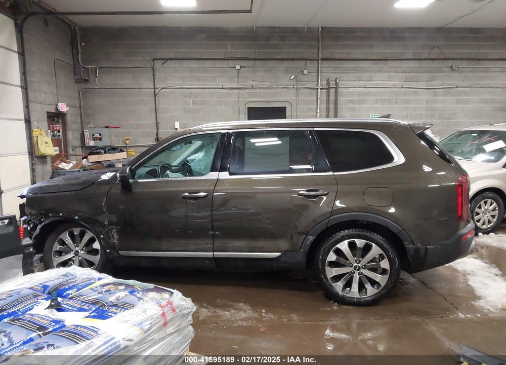 2022 KIA TELLURIDE S VIN: 5XYP6DHC4NG200609
