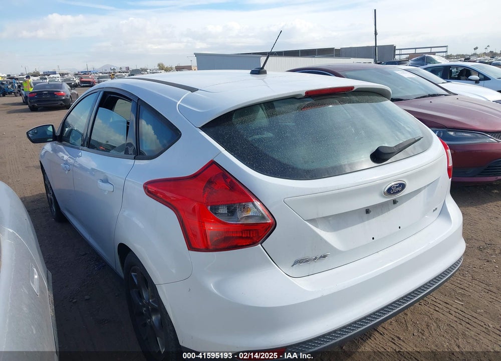 2014 FORD FOCUS VIN: 1FADP3K23EL325525