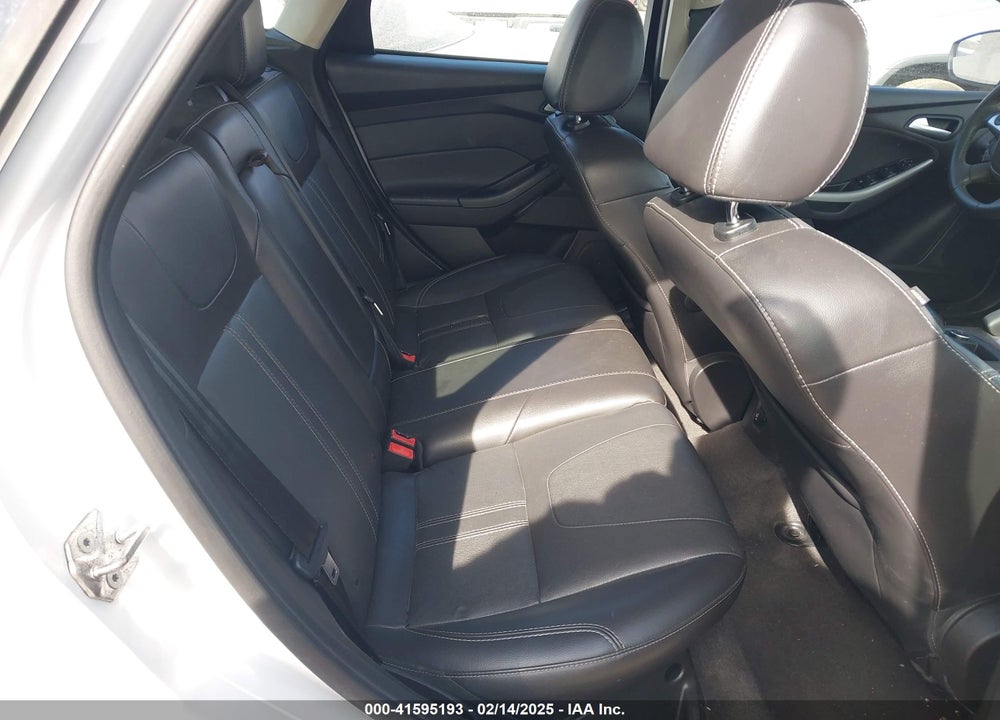 2014 FORD FOCUS VIN: 1FADP3K23EL325525