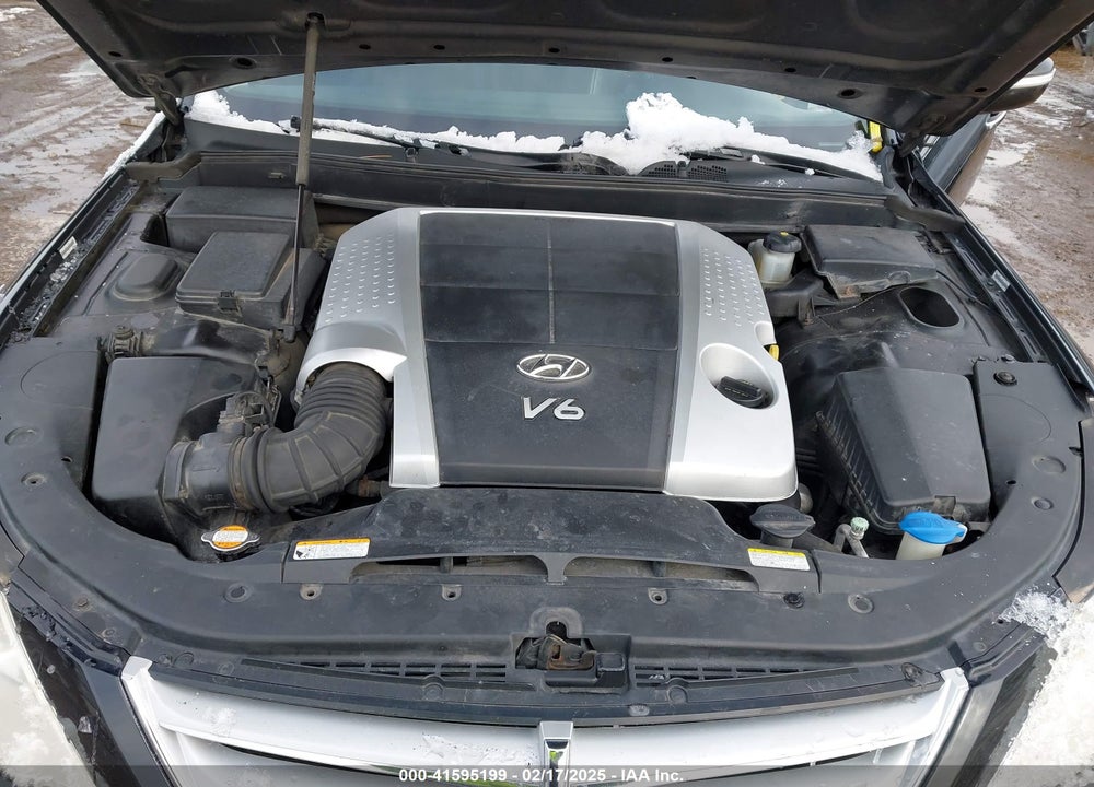 2009 HYUNDAI GENESIS VIN: KMHGC46E89U018294