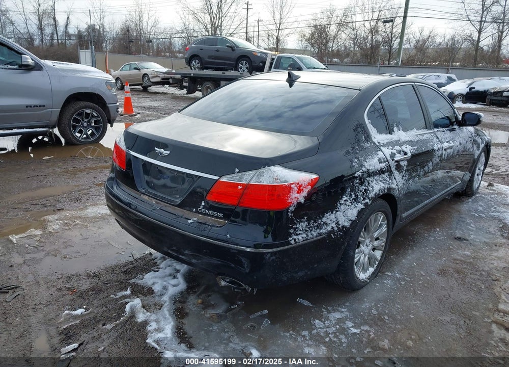 2009 HYUNDAI GENESIS VIN: KMHGC46E89U018294