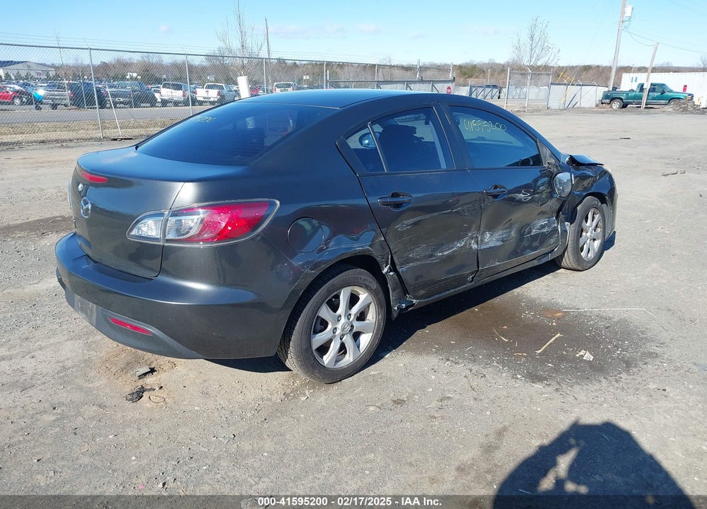 2011 MAZDA 3 I TOURING VIN: JM1BL1VF1B1368204