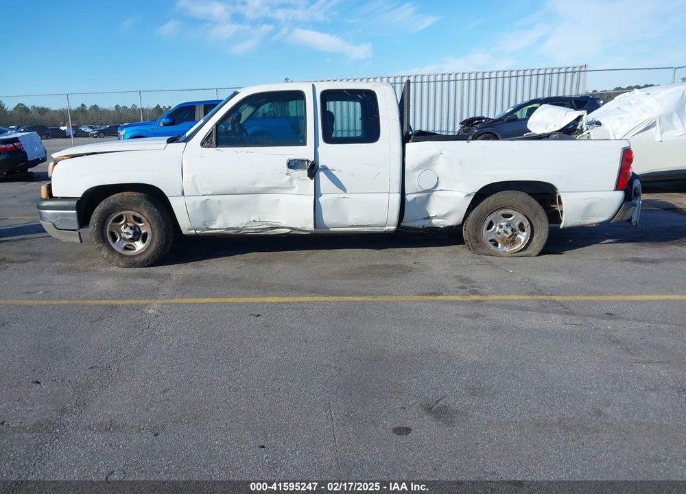 2004 CHEVROLET SILVERADO 1500 LS VIN: 2GCEC19V841101475