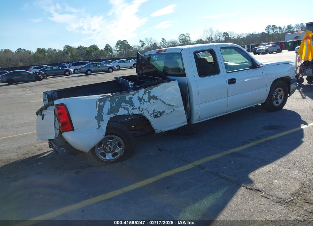 2004 CHEVROLET SILVERADO 1500 LS VIN: 2GCEC19V841101475