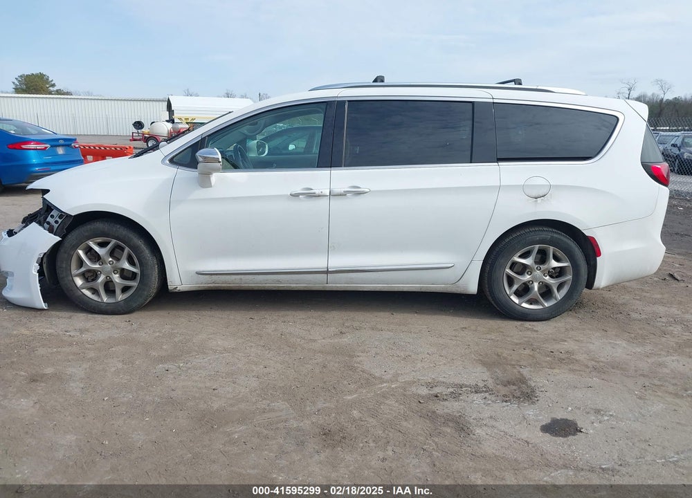 2018 CHRYSLER PACIFICA LIMITED VIN: 2C4RC1GG6JR269098