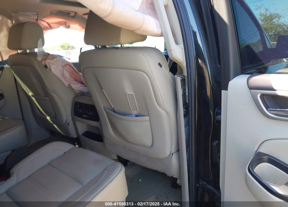 2015 GMC YUKON DENALI VIN: 1GKS2CKJ6FR614280