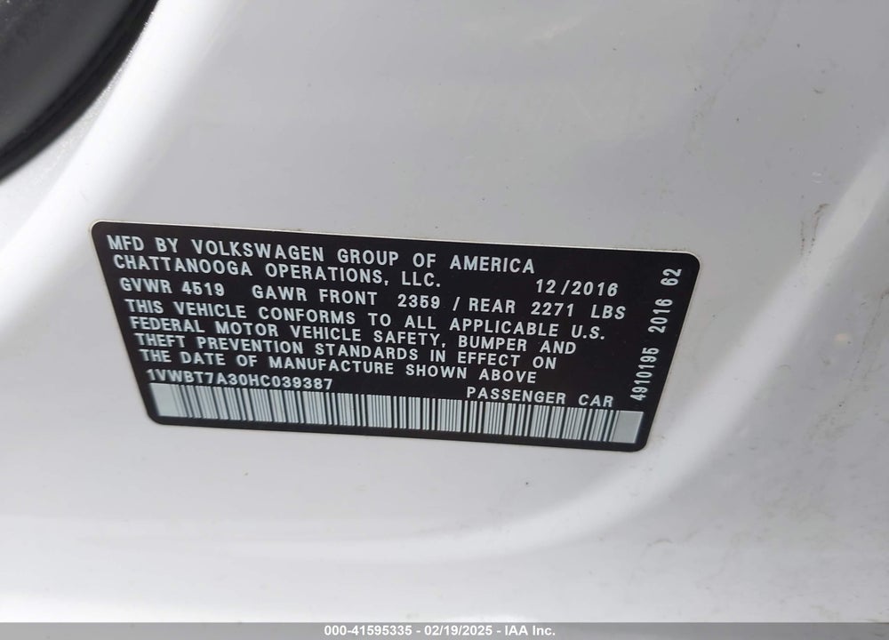 2017 VOLKSWAGEN PASSAT VIN: 1VWBT7A30HC039387