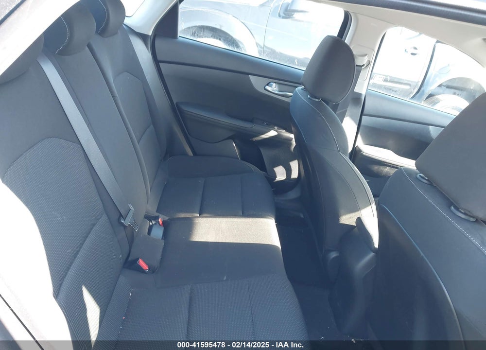 2021 KIA FORTE VIN: 3KPF24AD3ME397536