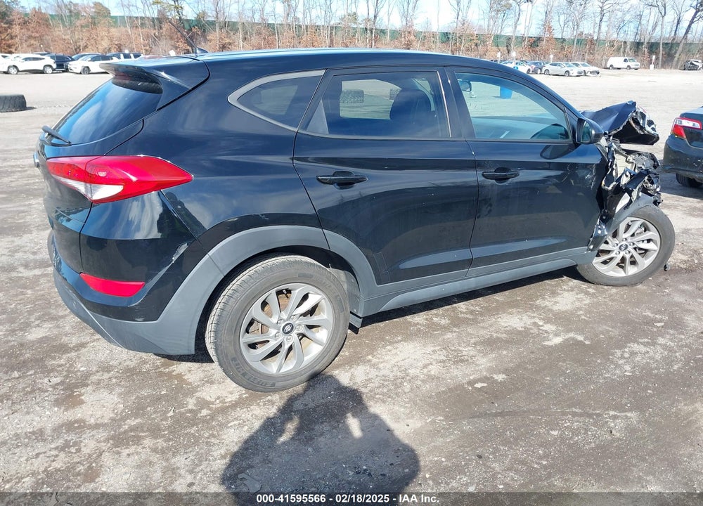 2018 HYUNDAI TUCSON SE VIN: KM8J23A43JU615374