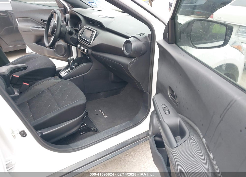 2020 NISSAN KICKS S XTRONIC CVT VIN: 3N1CP5BV4LL570284