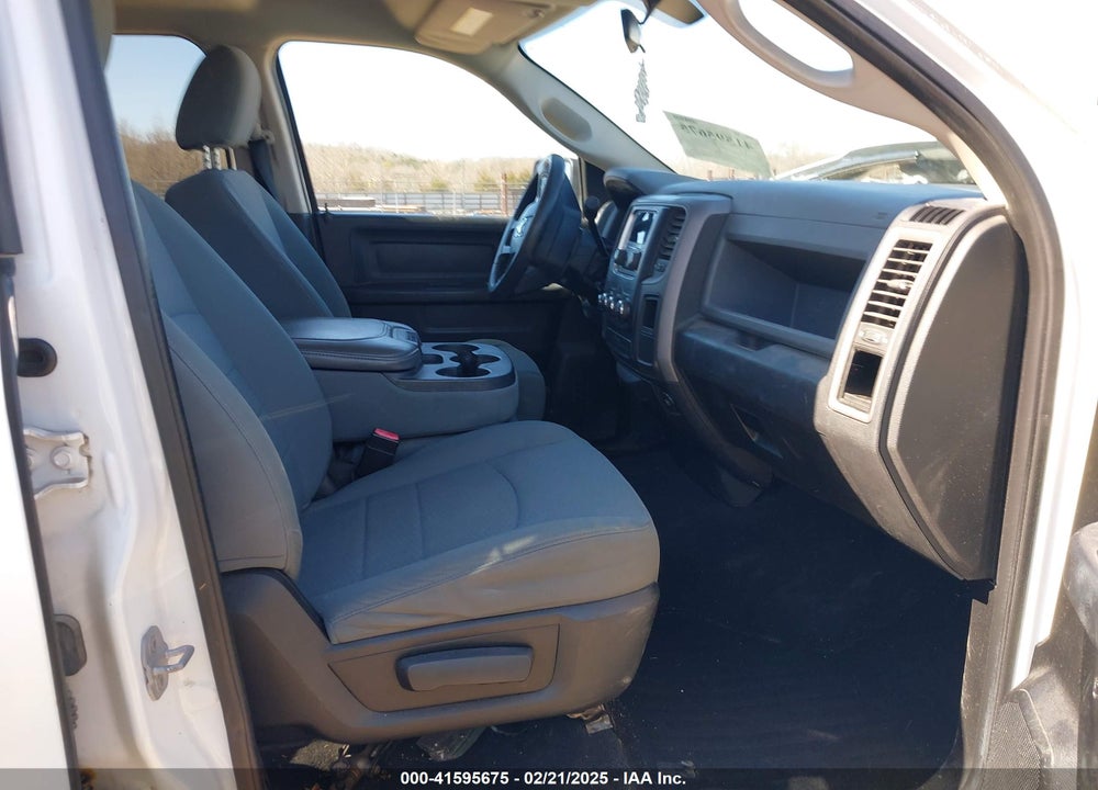 2013 RAM 1500 VIN: 1C6RR7FT1DS563633