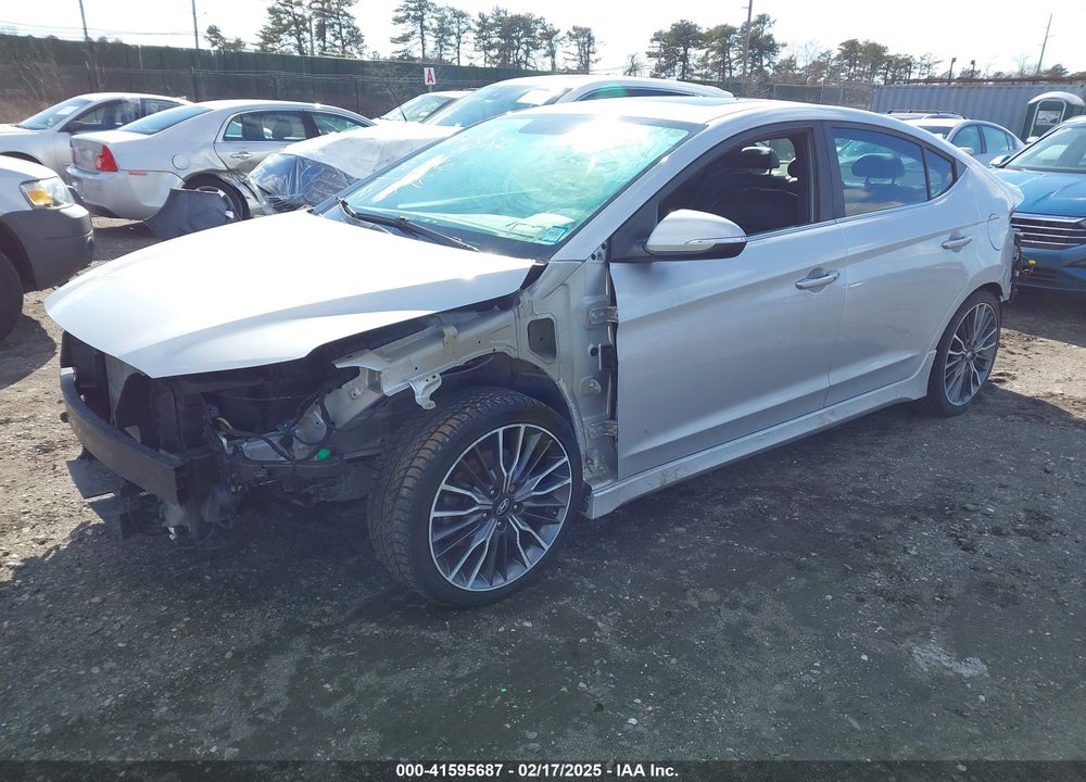 2018 HYUNDAI ELANTRA VIN: KMHD04LB2JU723537