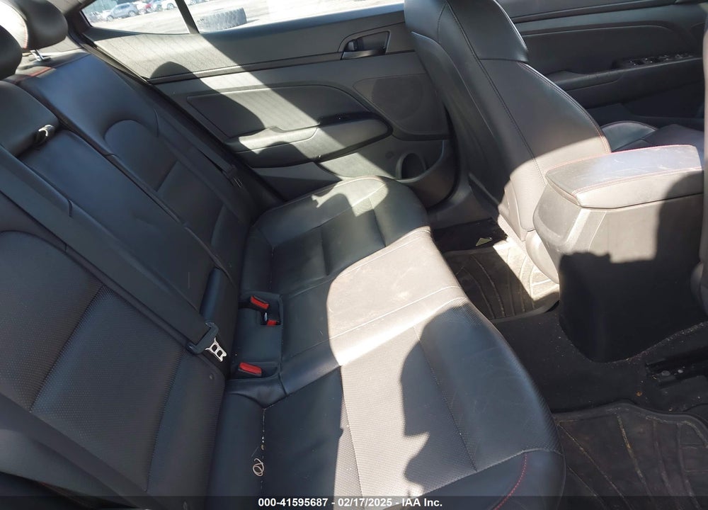 2018 HYUNDAI ELANTRA VIN: KMHD04LB2JU723537