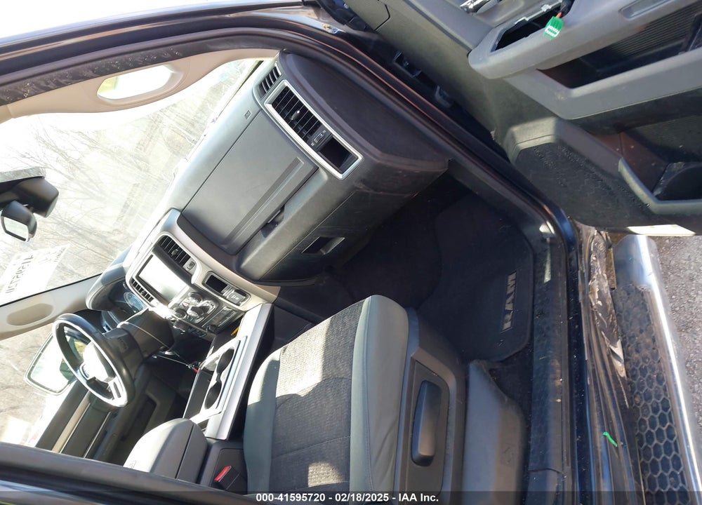 2014 RAM 1500 VIN: 1C6RR7LT1ES347433