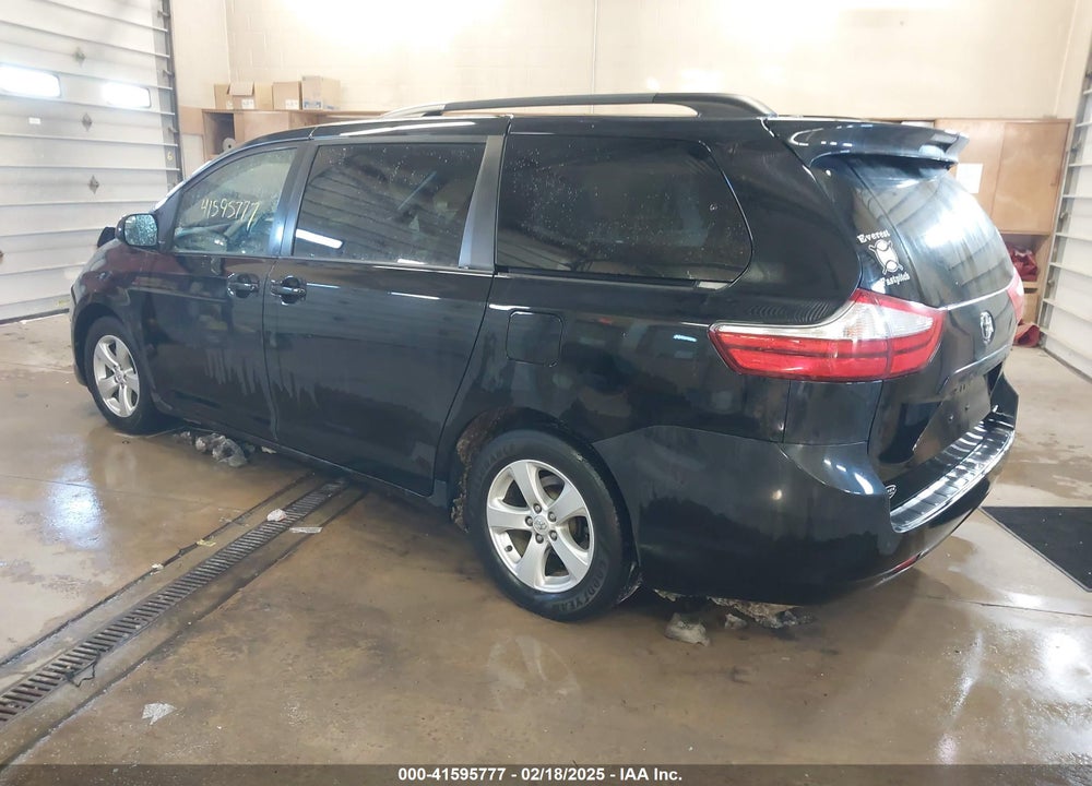 2015 TOYOTA SIENNA LE 8 PASSENGER VIN: 5TDKK3DC9FS658110