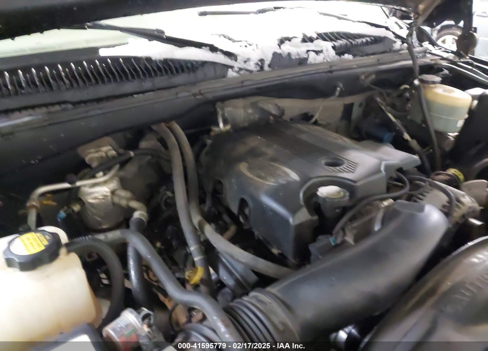 2001 CHEVROLET SILVERADO 2500HD LS VIN: 1GCHK29GX1E199698