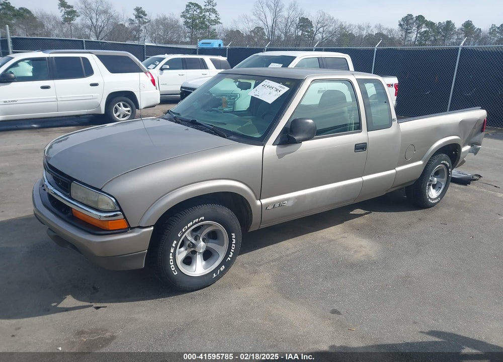 1998 CHEVROLET S-10 LS FLEETSIDE VIN: 1GCCS1940WK110207