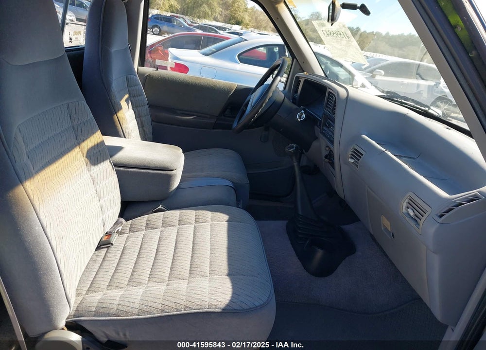 1993 FORD RANGER VIN: 1FTCR10A3PUB81065