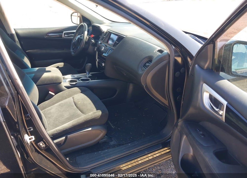 2013 NISSAN PATHFINDER S VIN: 5N1AR2MN7DC683679
