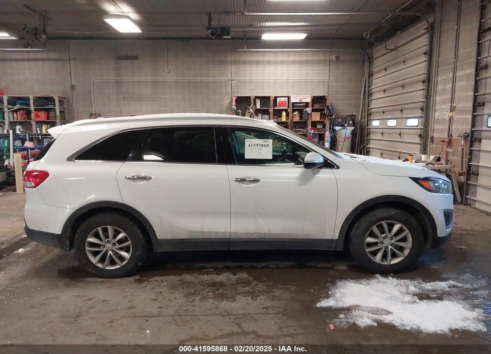2016 KIA SORENTO 2.4L LX VIN: 5XYPG4A34GG056926