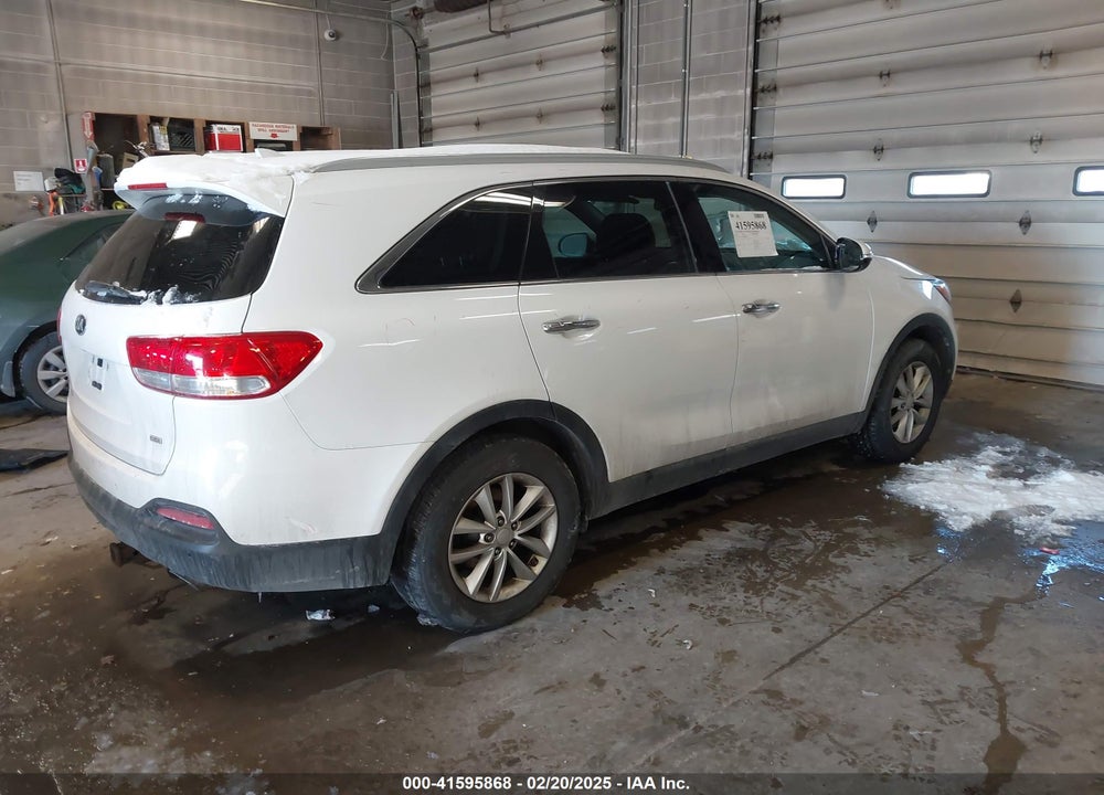 2016 KIA SORENTO 2.4L LX VIN: 5XYPG4A34GG056926