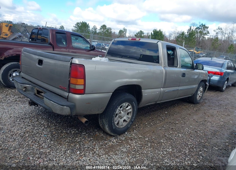 2003 GMC SIERRA 1500 VIN: 2GTEC19V631155940