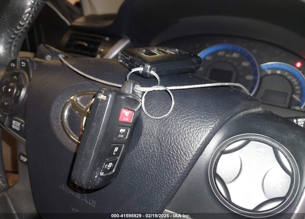 2014 TOYOTA CAMRY HYBRID VIN: 4T1BD1FK2EU101385