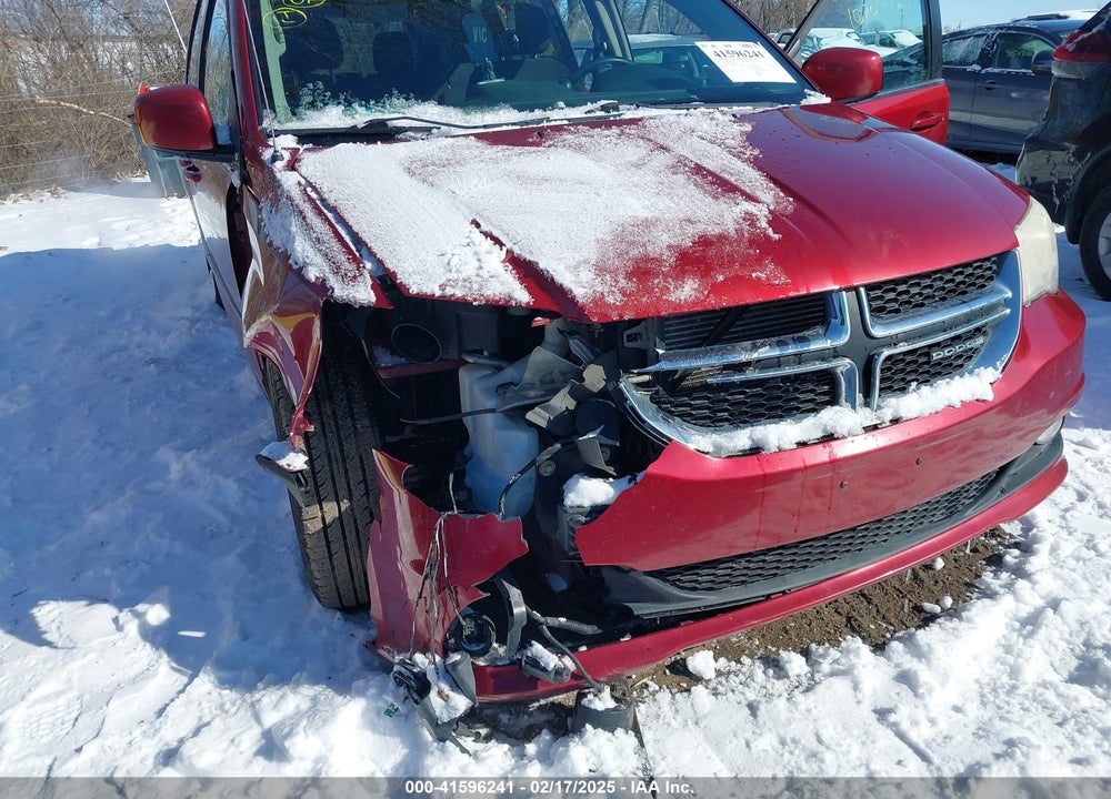 2011 DODGE GRAND CARAVAN CREW VIN: 2D4RN5DG9BR606227