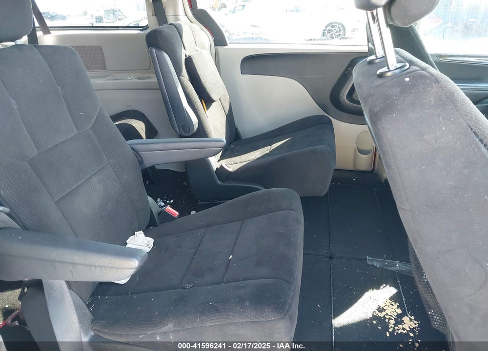2011 DODGE GRAND CARAVAN CREW VIN: 2D4RN5DG9BR606227