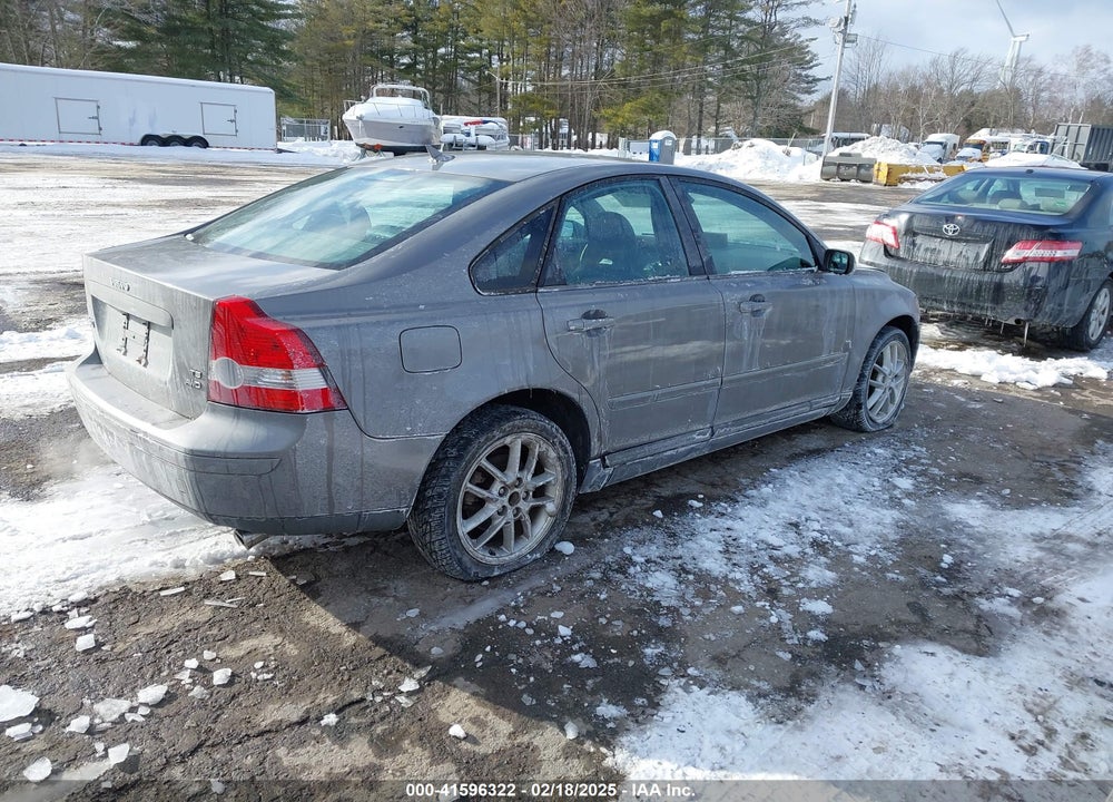2005 VOLVO S40 T5 AWD VIN: YV1MH682052065116