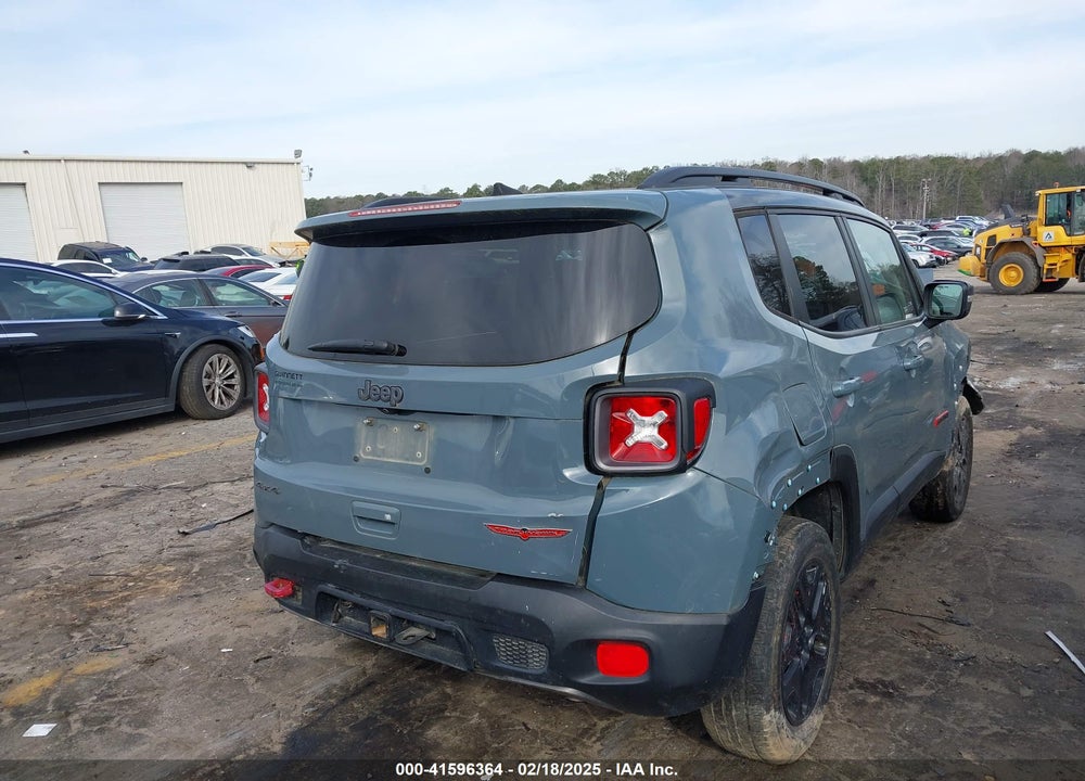 2018 JEEP RENEGADE VIN: ZACCJBCB8JPH54696