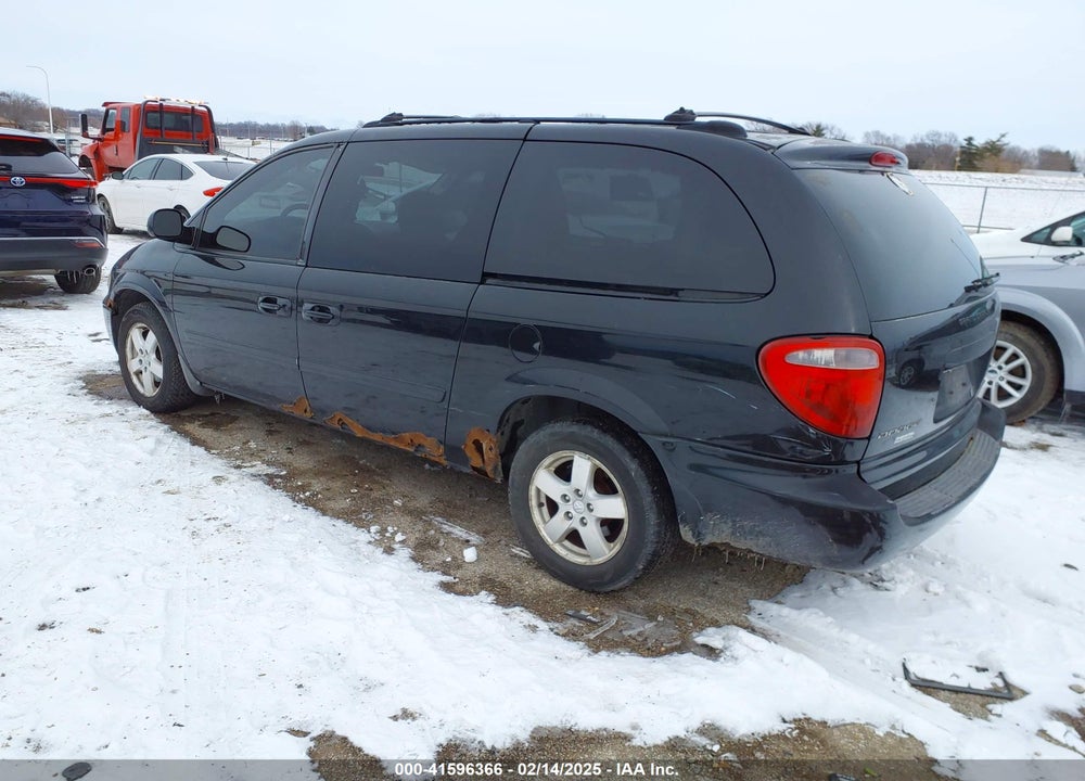 2005 DODGE GRAND CARAVAN SXT VIN: 2D4GP44L25R405315