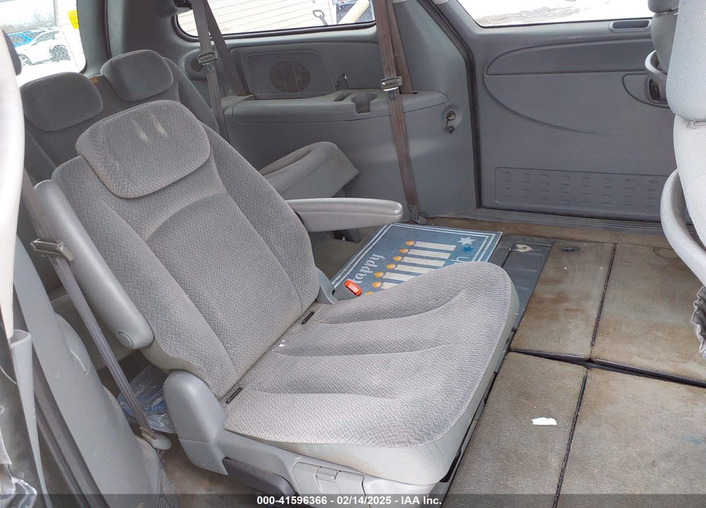 2005 DODGE GRAND CARAVAN SXT VIN: 2D4GP44L25R405315