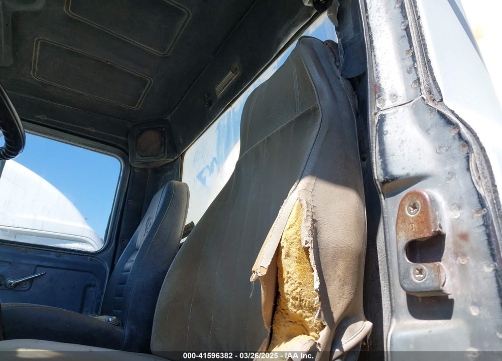 1989 MACK DM690S DM600 VIN: 1M2B183C2KM005668