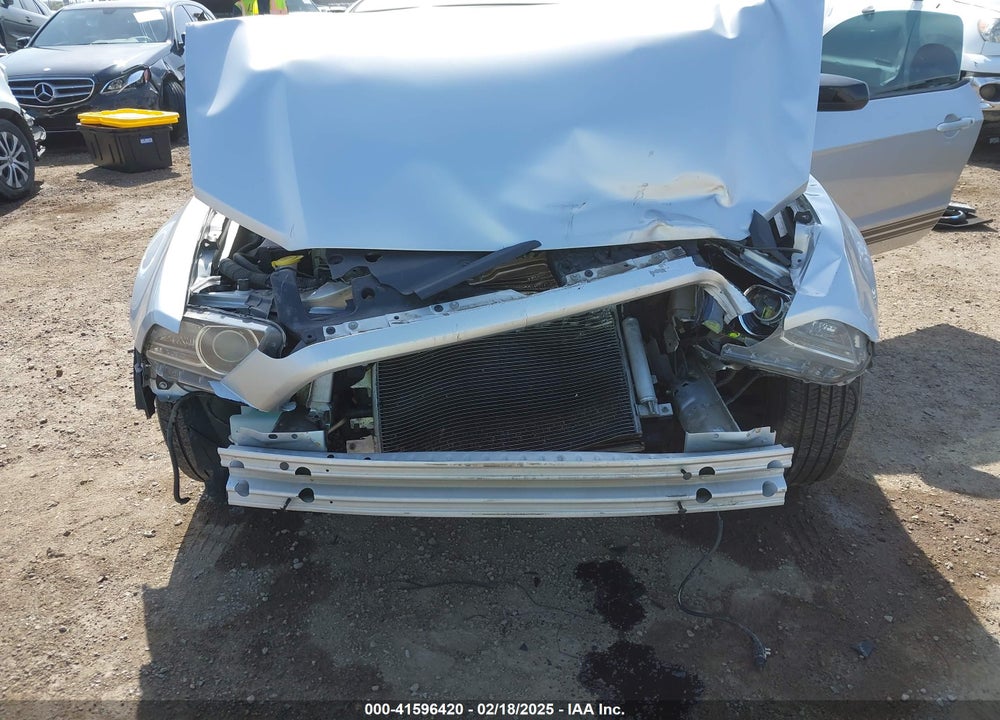 2014 FORD MUSTANG VIN: 1ZVBP8AM8E5212740