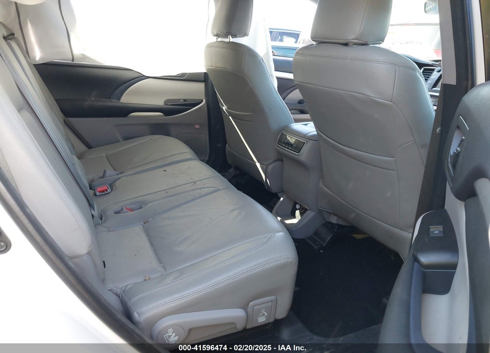 2015 TOYOTA HIGHLANDER VIN: 5TDZKRFH4FS099110
