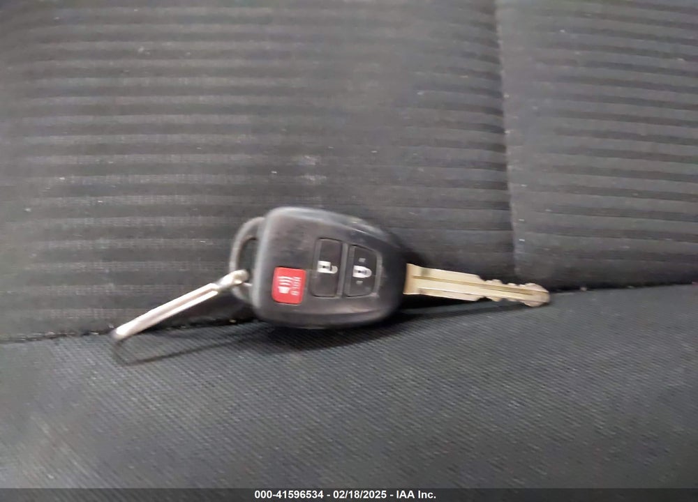 2016 TOYOTA RAV4 LE VIN: 2T3BFREVXGW482935