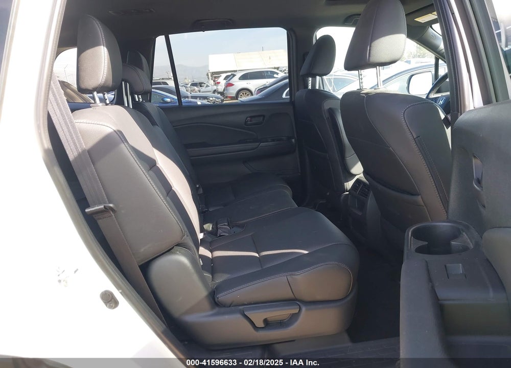 2022 HONDA PASSPORT AWD EX-L VIN: 5FNYF8H54NB016419